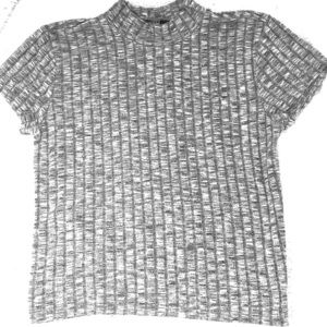 Turtle neck black and white tee